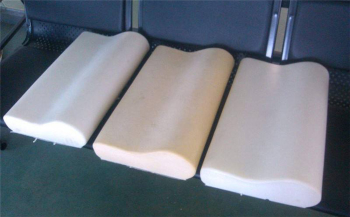 （图：脱模剂稠度不够的影响）