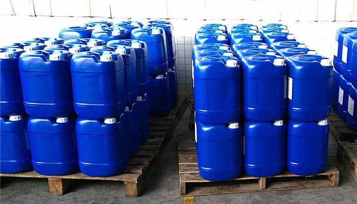 （图：南辉水性聚氨酯涂料分散剂稳定性好）