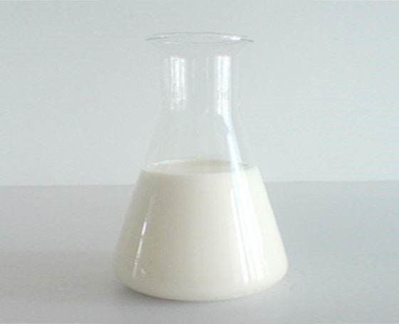 （图为VAE乳液展示图）