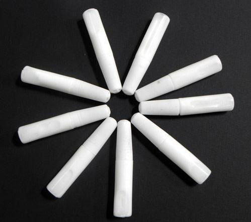 （图为白乳胶展示图）